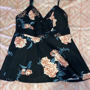 Floral lace black top
